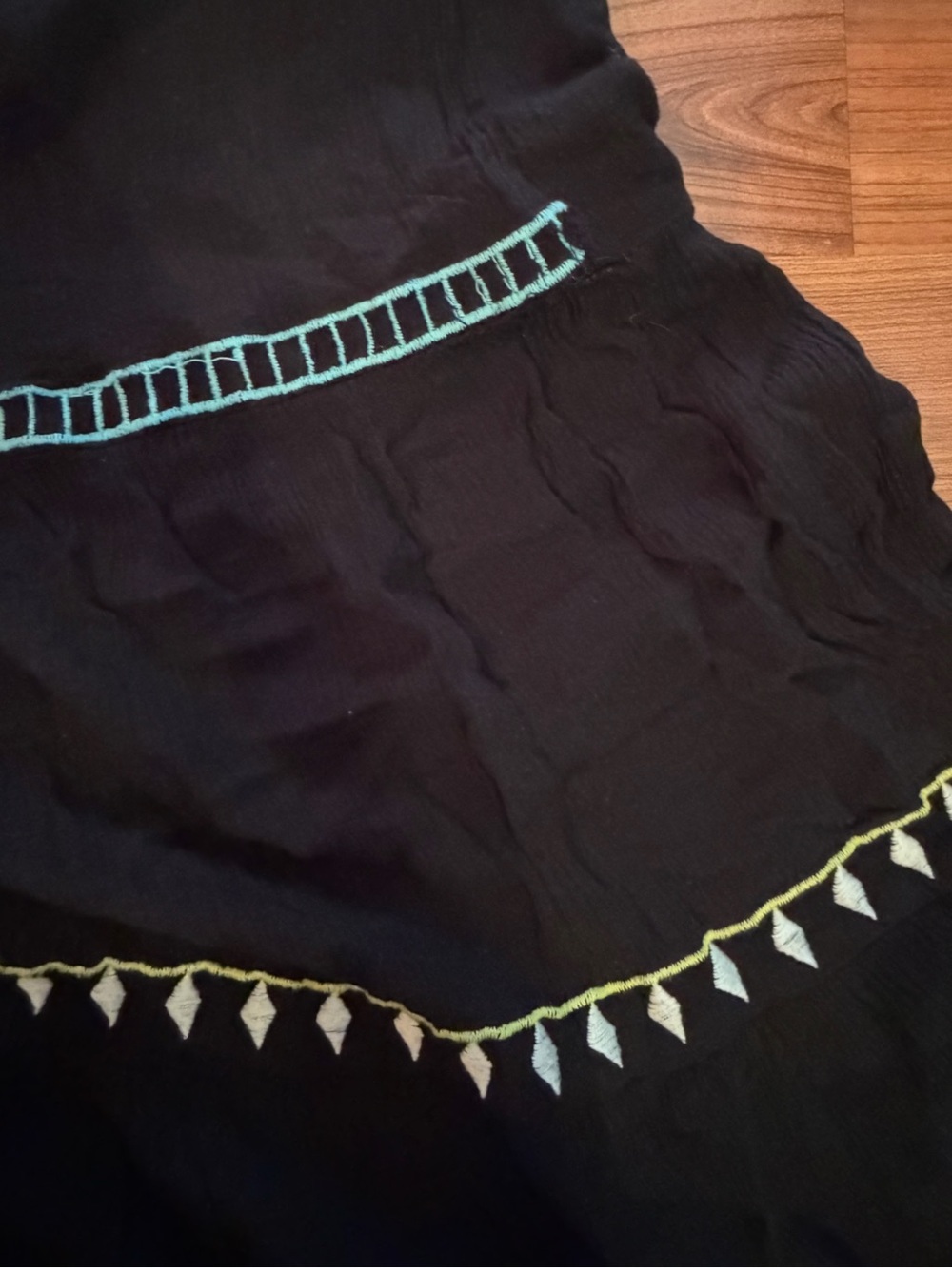 Skirt - Picture 3 of 4